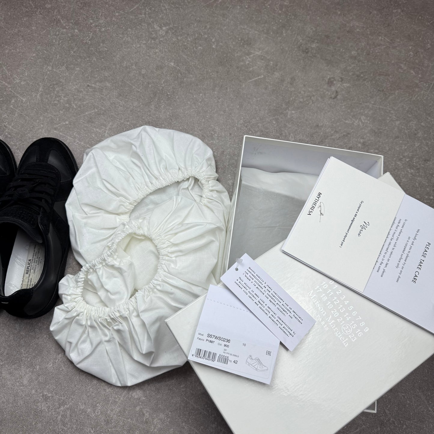 Maison Margiela Replica
Black Sneakers Size 42