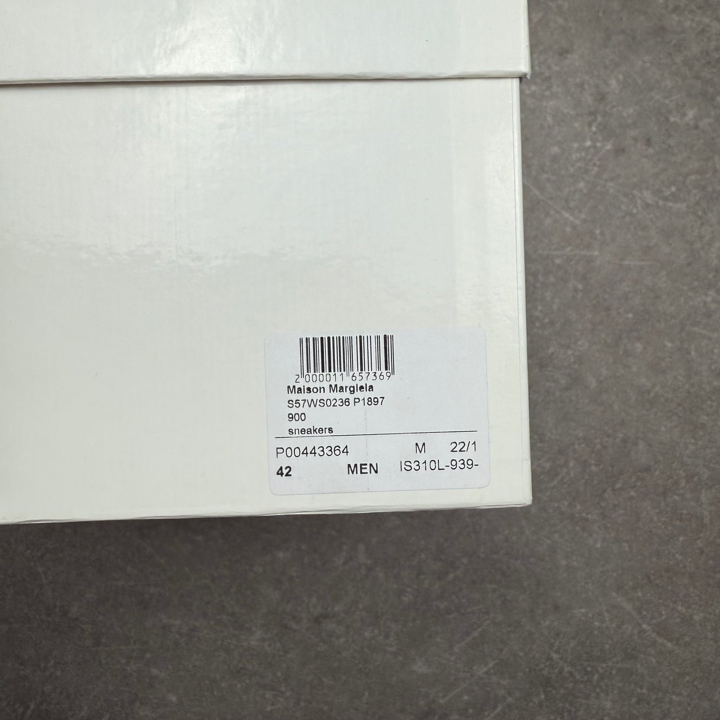 Maison Margiela Replica
Black Sneakers Size 42